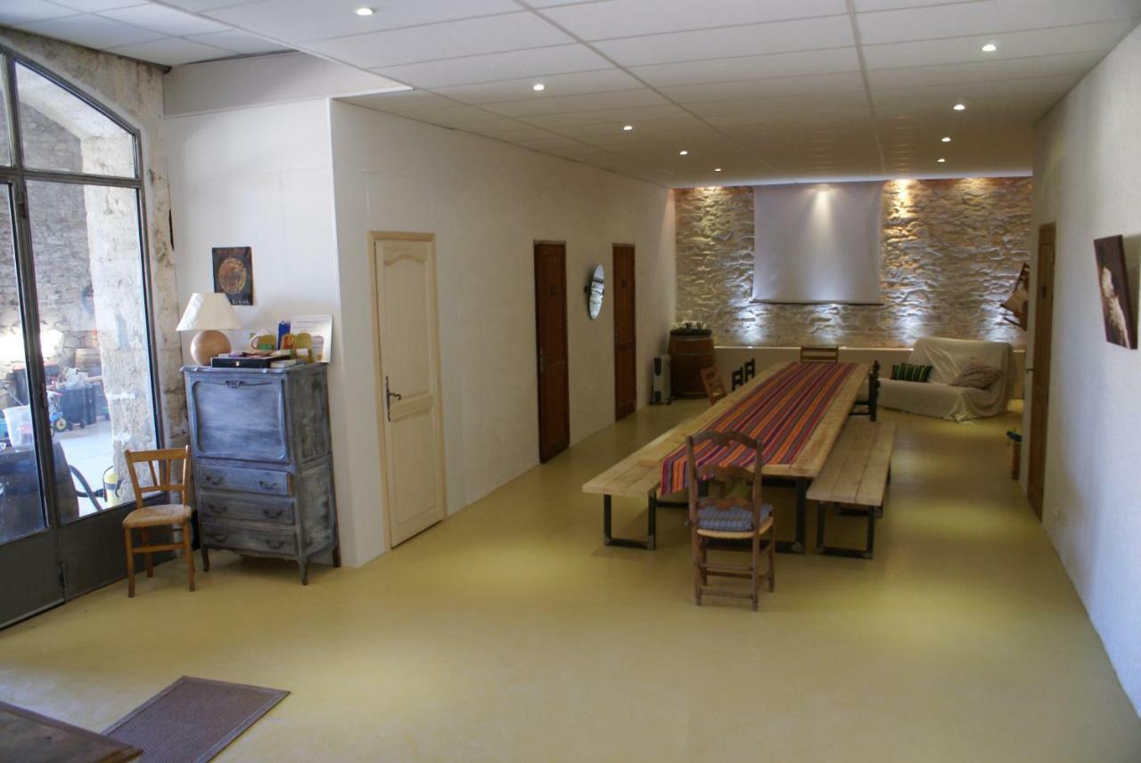 Mas Tolosan Vauvert Exterior foto
